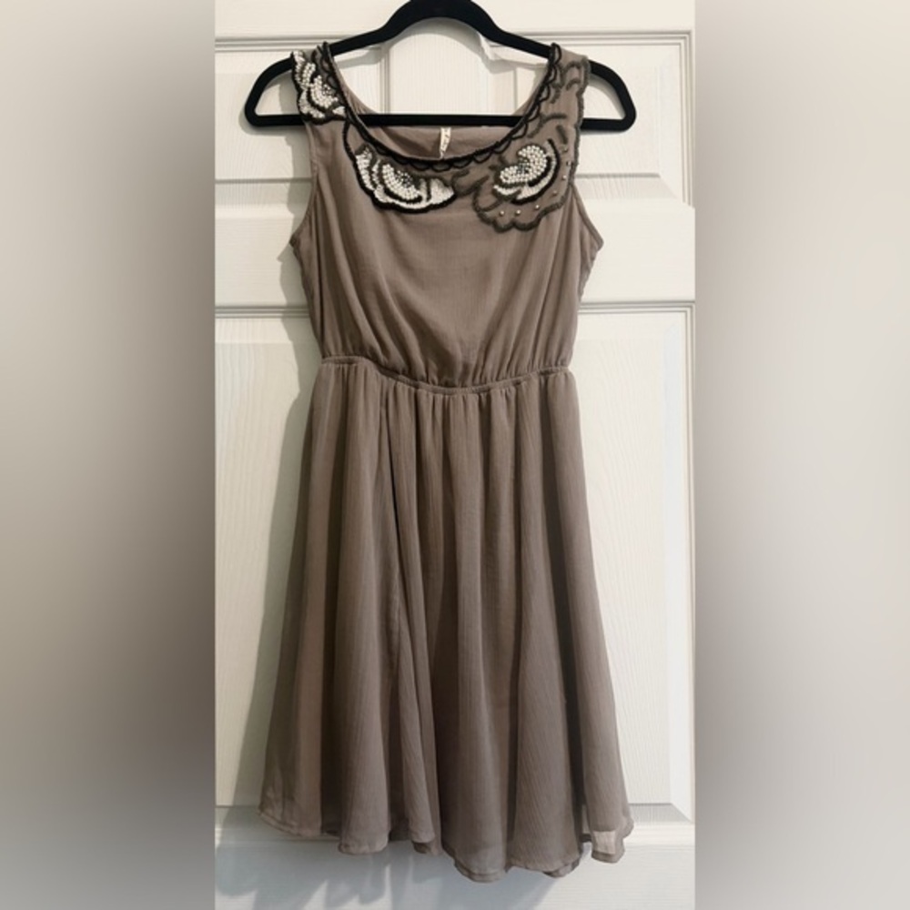 Willow & Clay Taupe Dress with Embroidered Detail